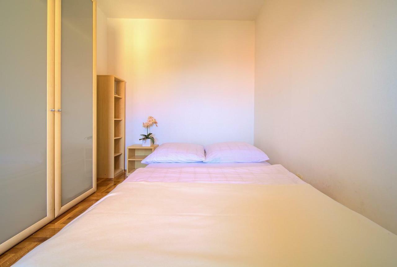 Apartman Adria Malinska Exterior foto