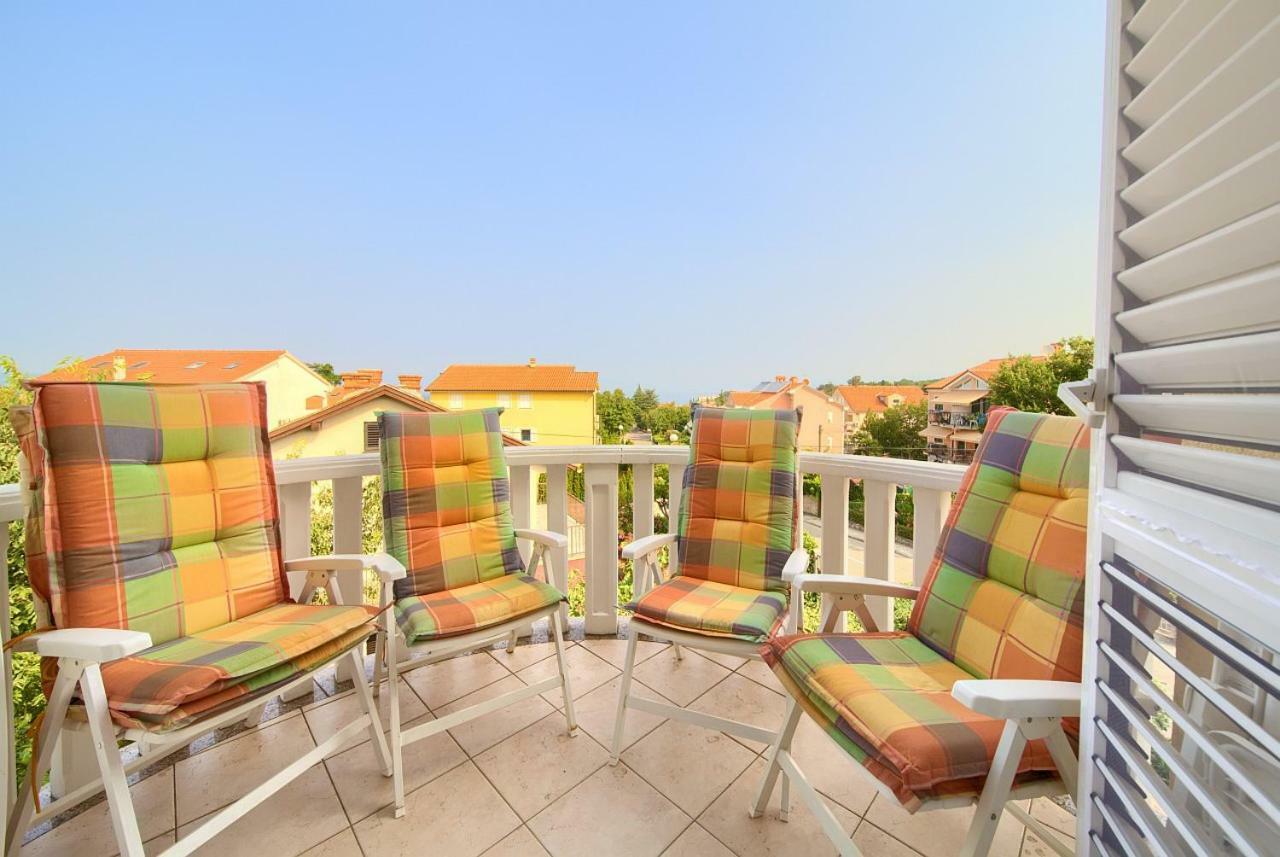 Apartman Adria Malinska Exterior foto